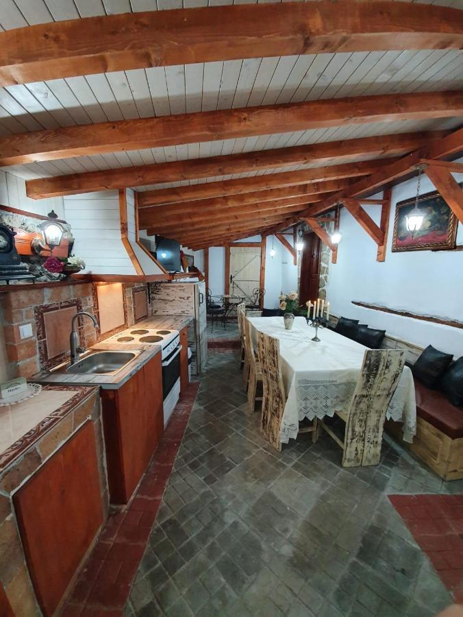 Kashtata S Paraklisa Borovo  Exterior foto